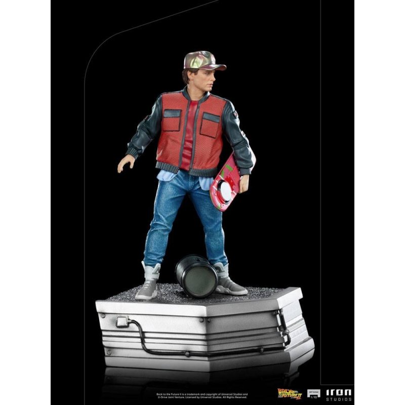 Statuette Art Scale Marty McFly on Hoverboard