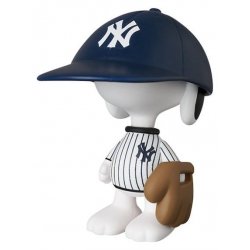 MLB × Peanuts UDF PVC Figure New York Yankees Snoopy 7 cm