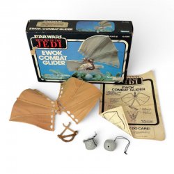 Star Wars: Return of the Jedi - Ewok Combat Glider Vehicle