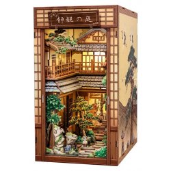 Book Nook Serene Courtyard 22 x 12 cm
