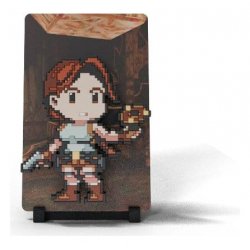 Tomb Raider FiGGYZ Magnet Collectible Lara Croft Holding Scion 11 cm